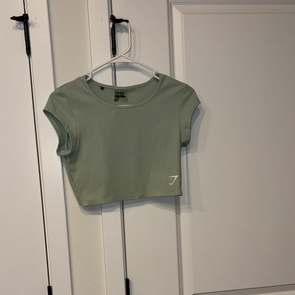 Gym shark crop top